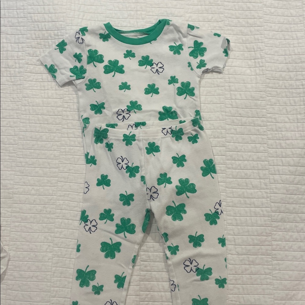 Carter's White and Green Pajama Set